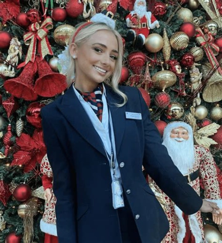 Abi Moores Age, Biography, Instagram, Parents, Cabin Crew ,Love Island