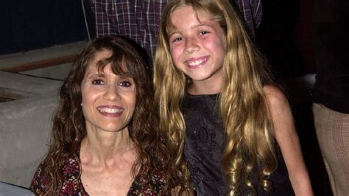 Did Jeanette Know Kate Was In The Basement? – Celebrity